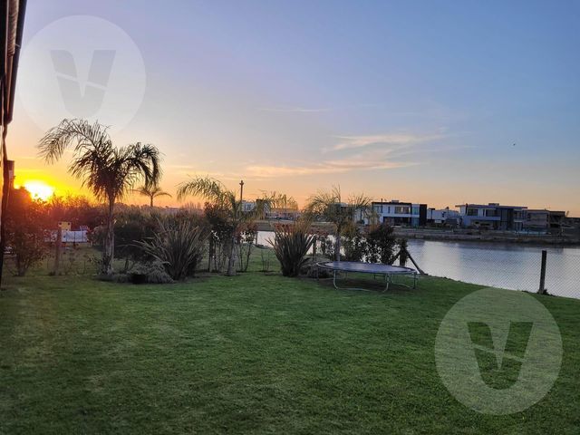 place photo 56