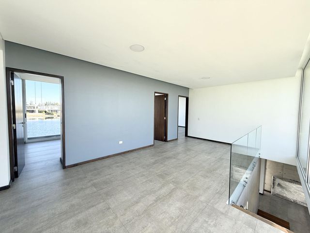 place photo 52