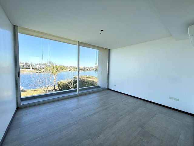 place photo 63