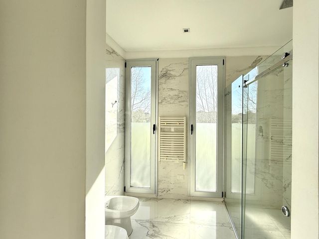 place photo 68