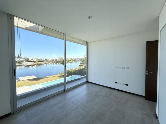 place photo 76
