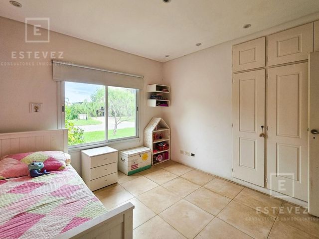 place photo 68