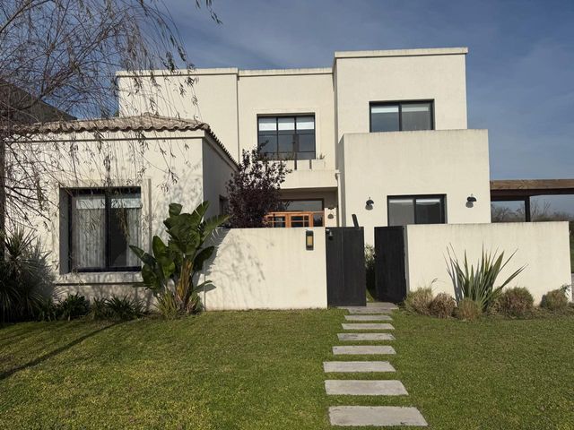 place photo 52