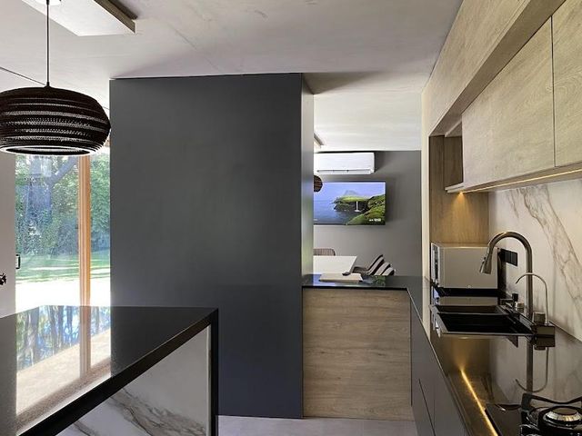 place photo 66