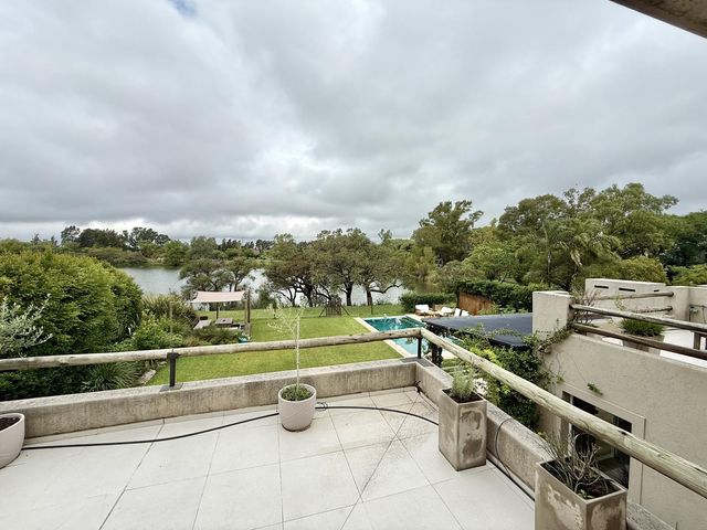 place photo 66