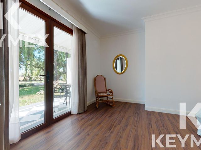 place photo 88