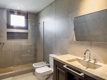 place photo 54