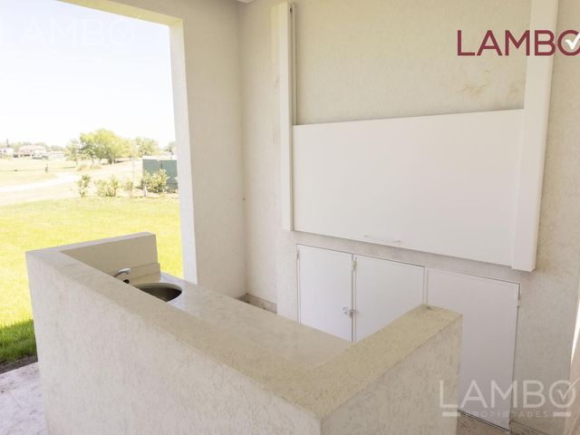 place photo 67