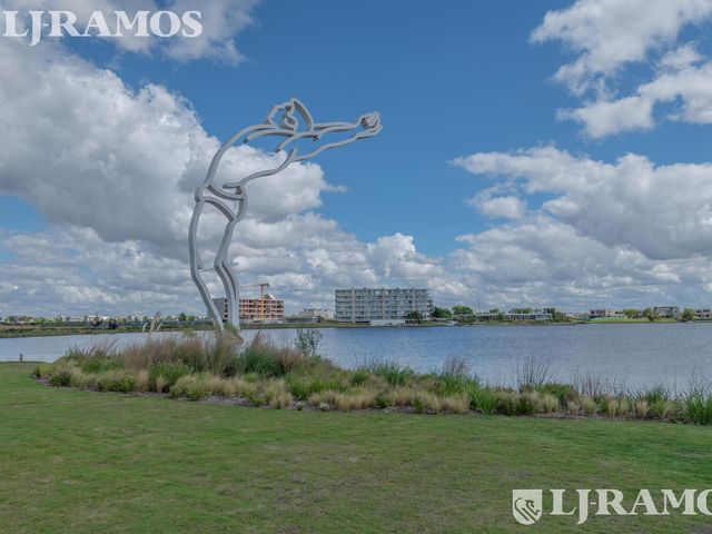 place photo 54