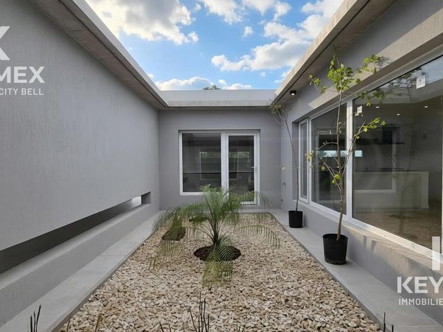 place photo 24