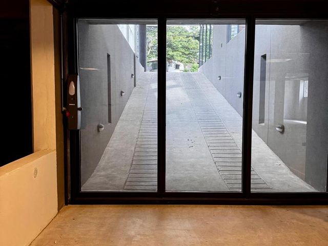 place photo 47