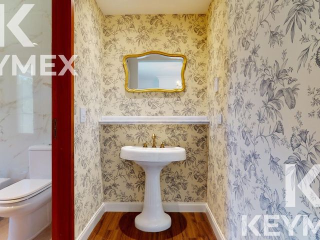 place photo 83