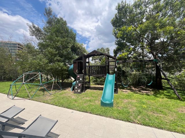 place photo 52