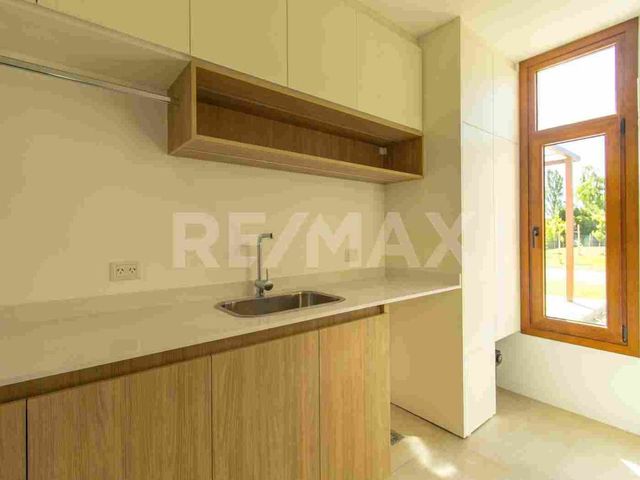 place photo 53