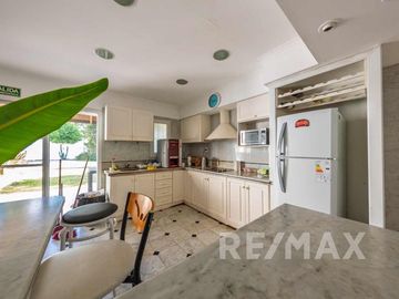 place photo 48