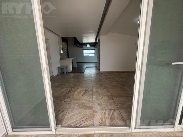 place photo 48