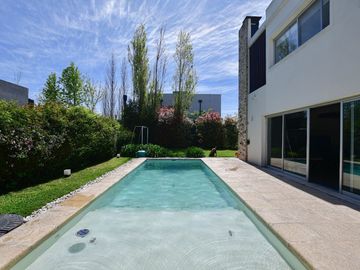 place photo 52