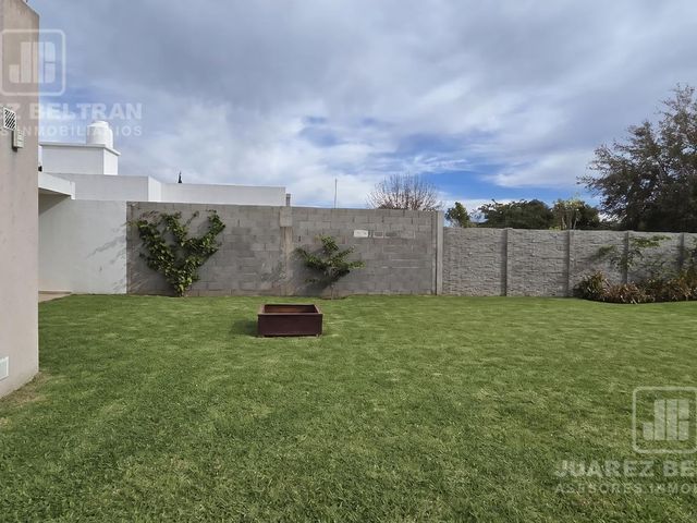 place photo 48