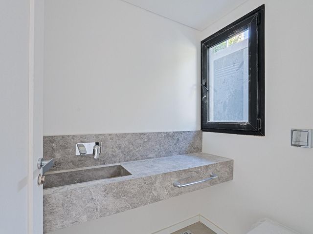 place photo 61