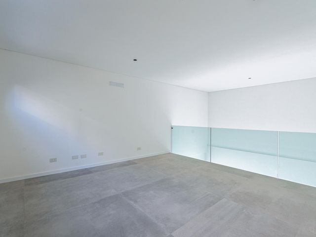 place photo 48