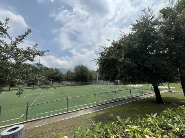 place photo 32