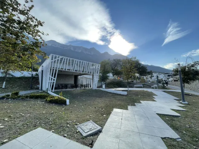 place photo 25