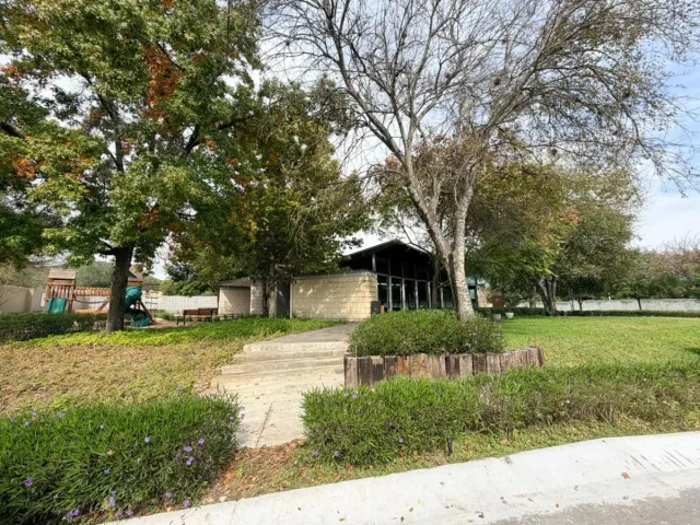 place photo 33