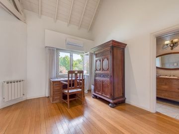place photo 66