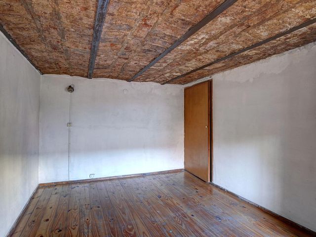 place photo 57