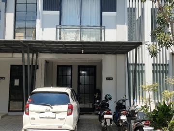 dijual rumah grand pakuwom surabaya