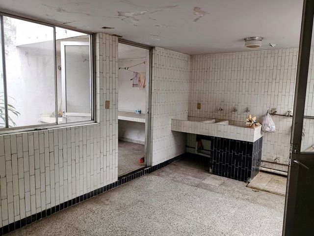 place photo 52