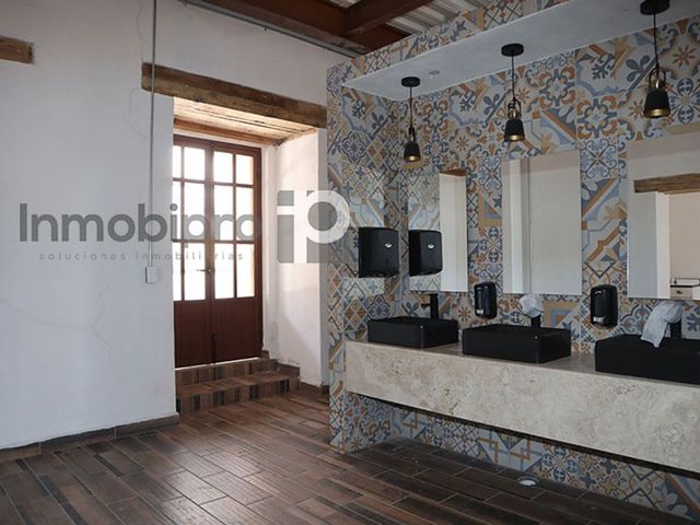 place photo 36