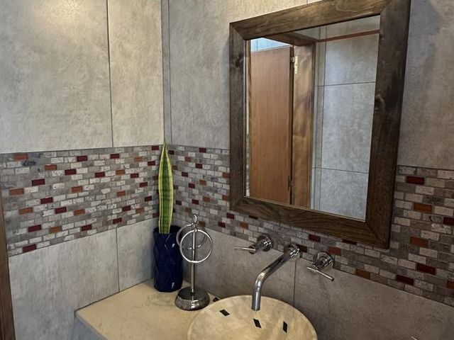 place photo 98