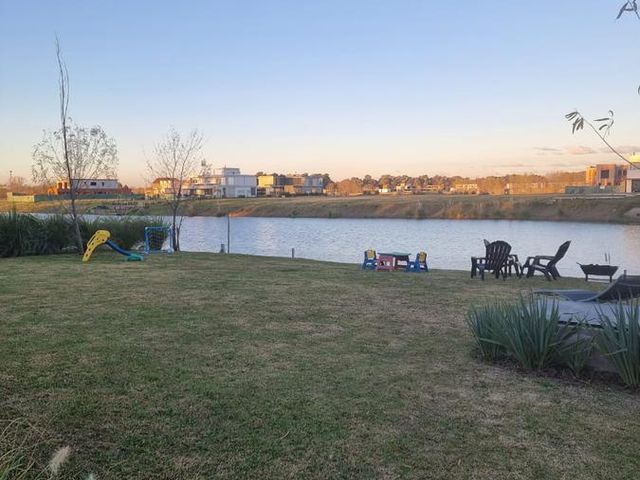 place photo 38