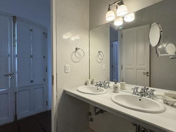 place photo 39