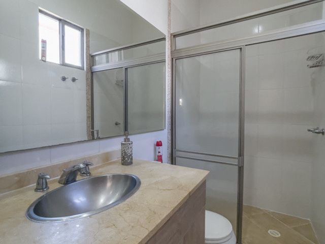 place photo 25