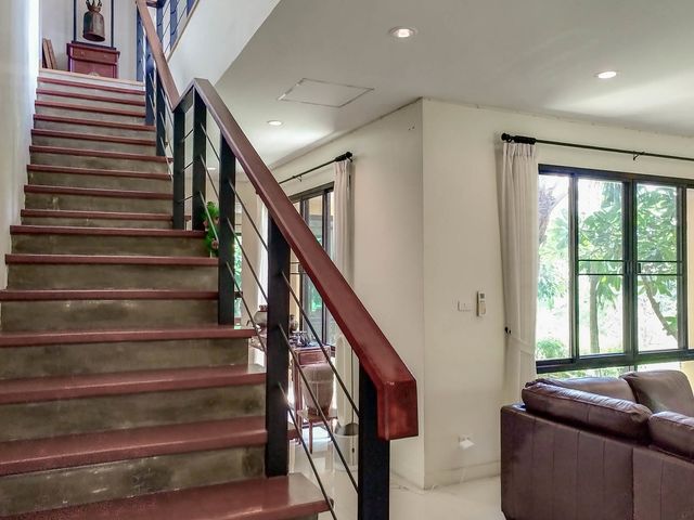 place photo 52