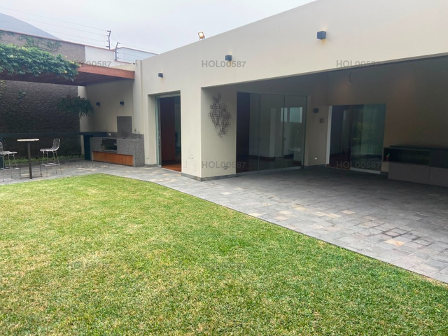 CASA EN VENTA - URB. LA PLANICIE, LA MOLINA - EL MONTICULO