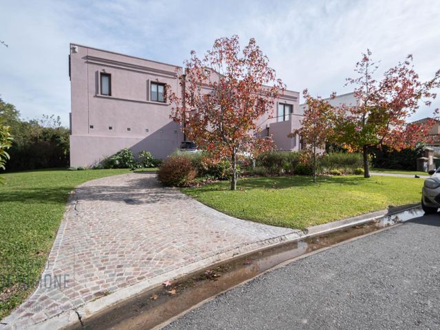place photo 38