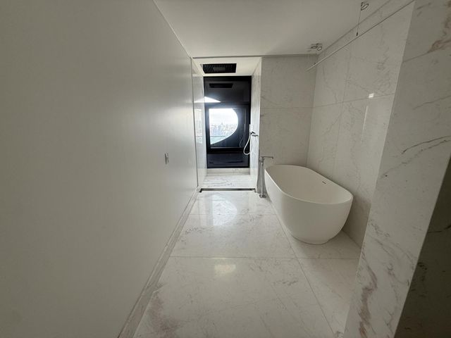 place photo 58