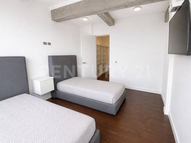 place photo 51