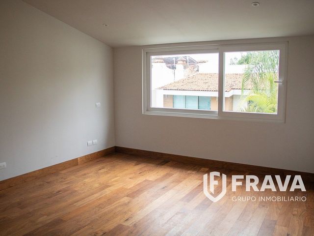 place photo 48