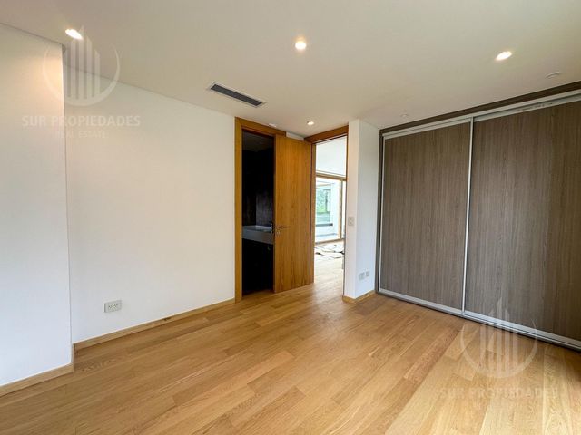 place photo 48