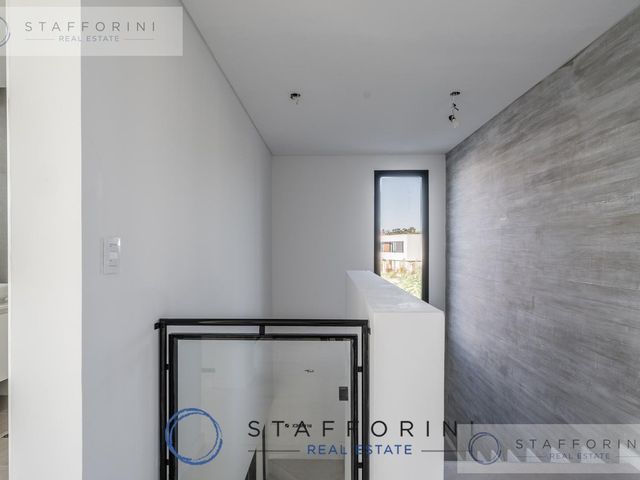 place photo 93