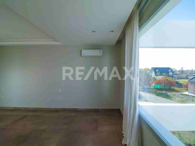 place photo 50