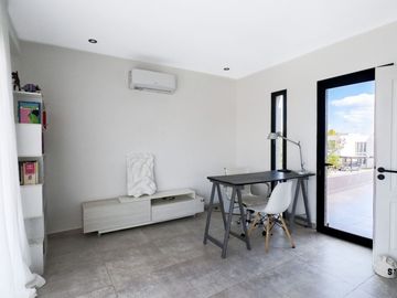 place photo 52