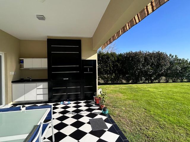 place photo 61