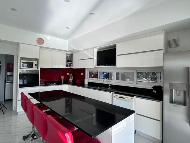 place photo 52