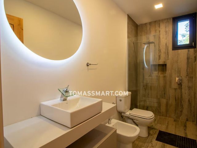 place photo 71
