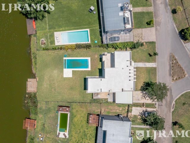 place photo 44